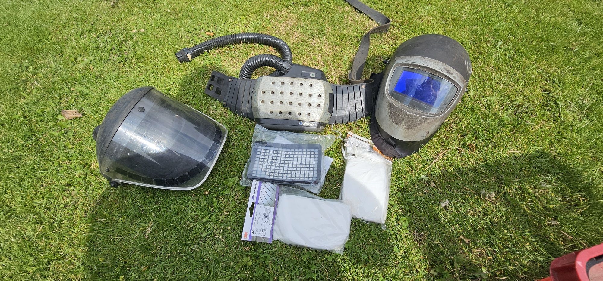 Dwie Przyłbice spawalniczą speedglas 3m z adflo