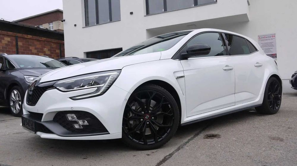 Бампер Renaul Megan 4 RS Рено Меган 4 РС запчастини розборка шрот