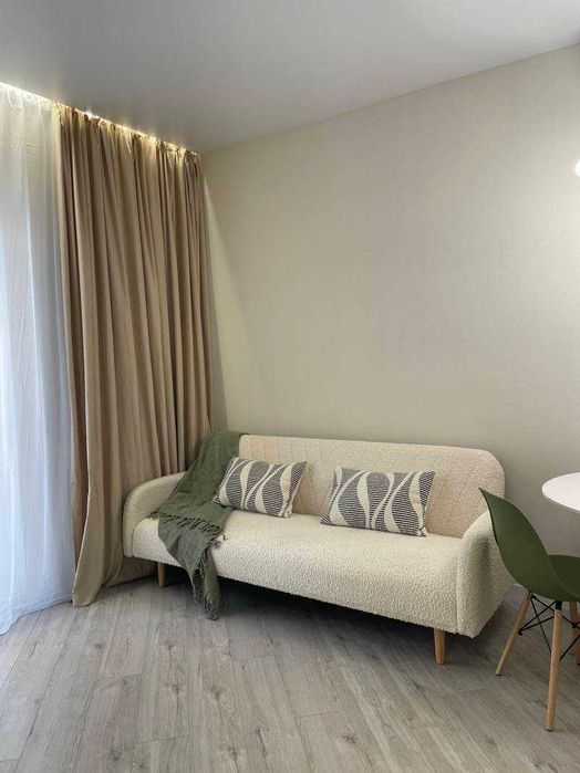 Срочно! 1К-квартира с ремонтом на Краснова