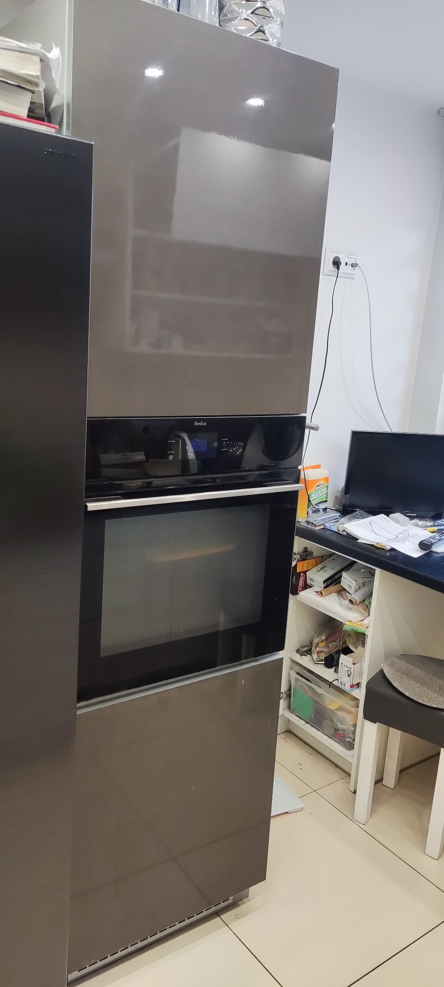 SSłupek kuchenny z piekarnikiem