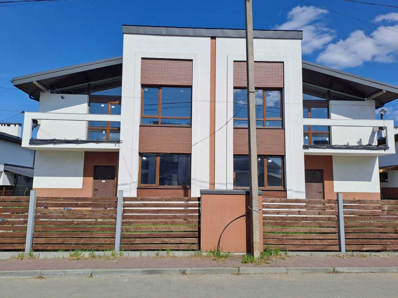 Продаж новозбудованого котеджа в Конопниці