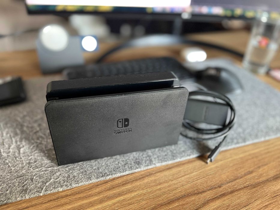 Oryginalny dock do Nintendo Switch + przewód zasilania