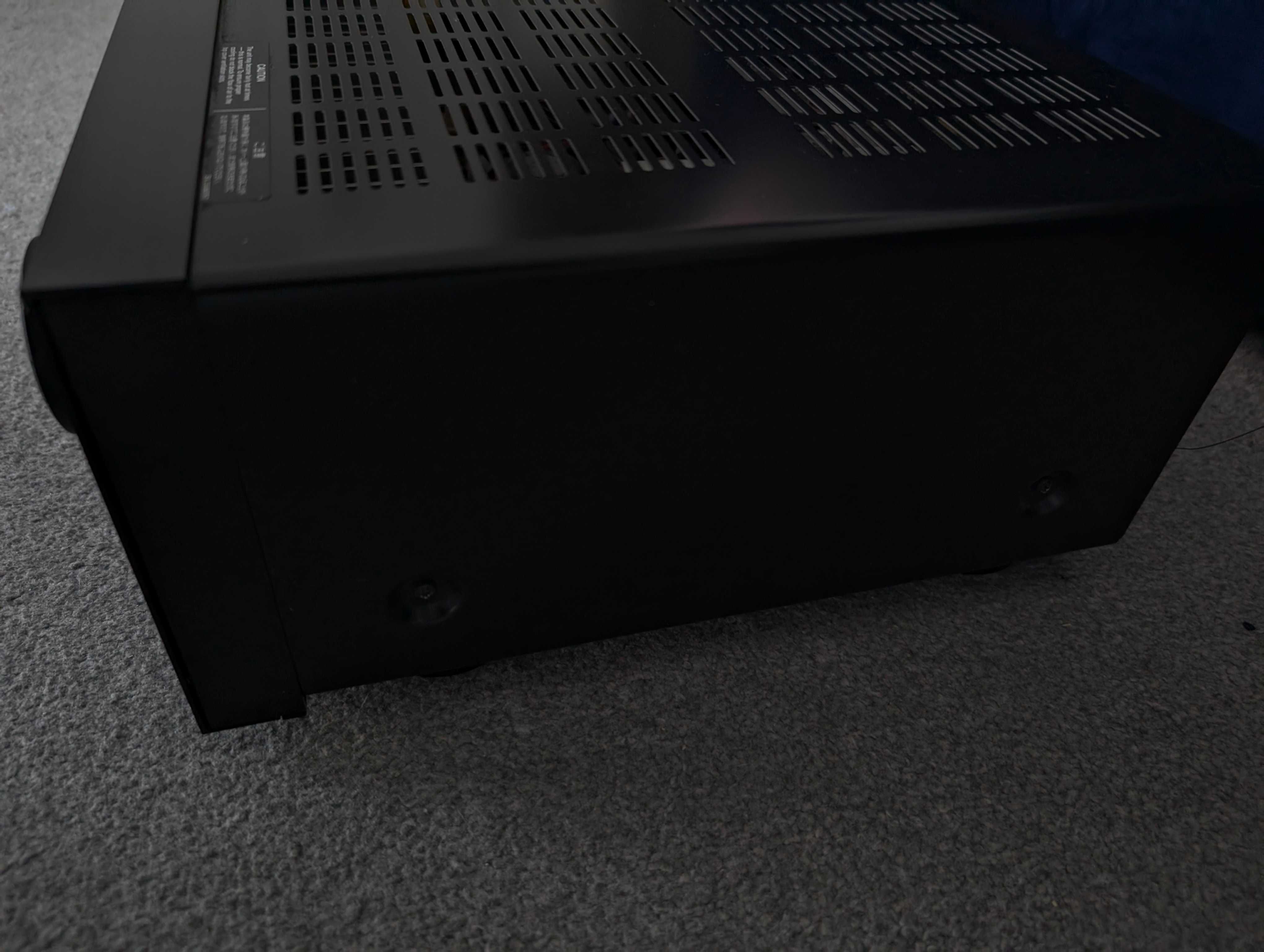 Onkyo TX8050 - topowy amplituner stereo z odtwarzaczem sieciowym