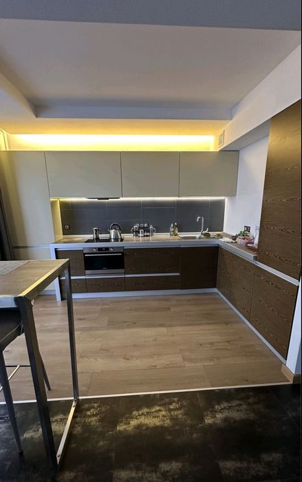 Оренда, просторої квартири в новобудові, центр міста, євроремонт