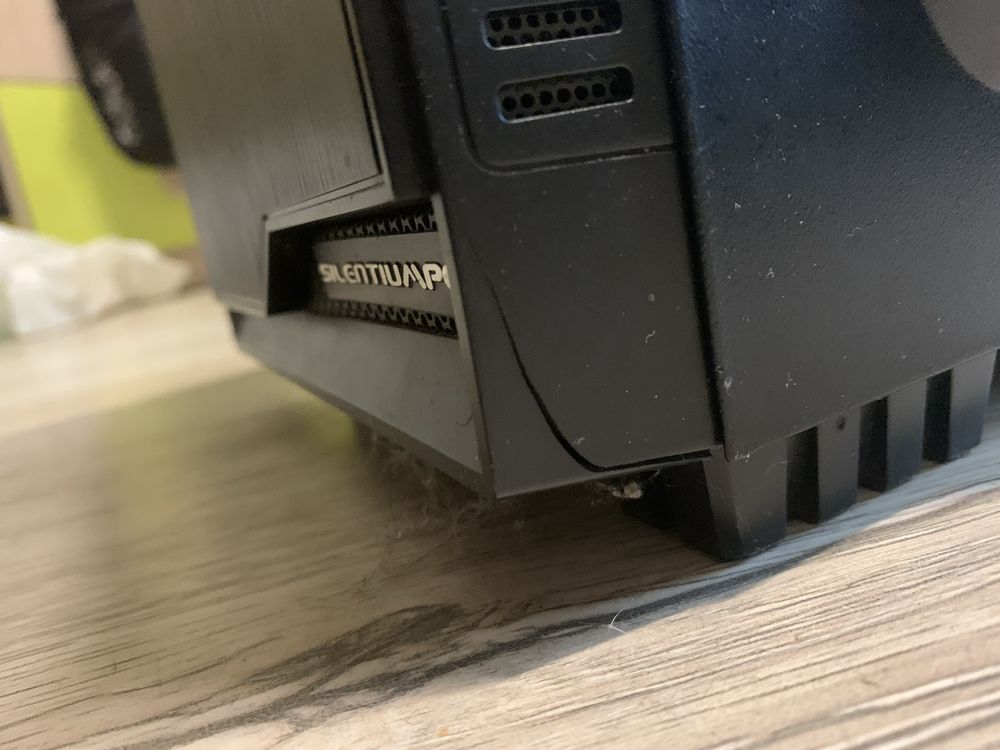 Obudowa silentum pc regnum rg1