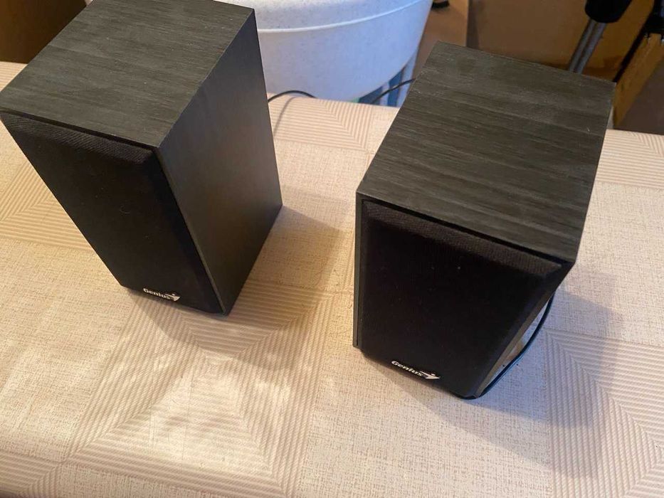 Продам колонки для ПК Genius SP-HF180