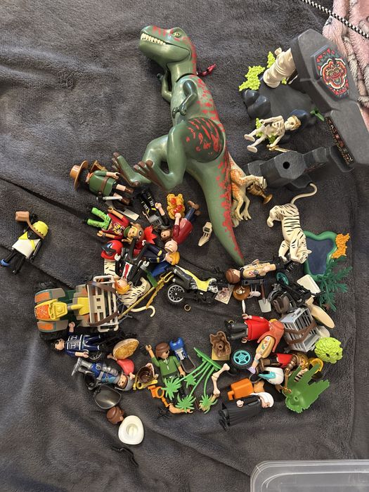 Klocki Playmobil zestaw+wiele dodatkowych figurek