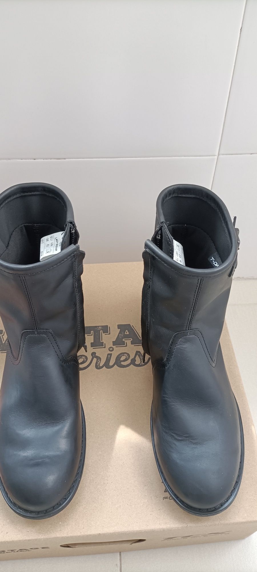 Botas senhora TCX vintage, tamanho 38, novas