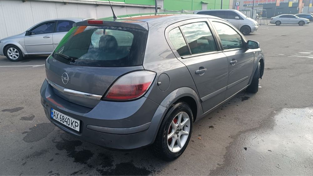 Продам Opel Astra H