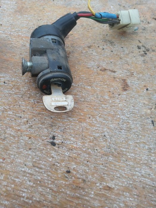 замок зажиганія і руль з проводами і тросами хонда діо 27