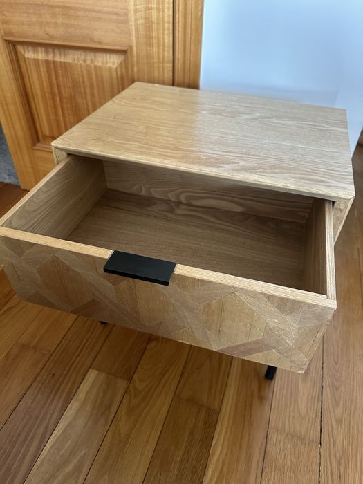 Mesa de cabeceira