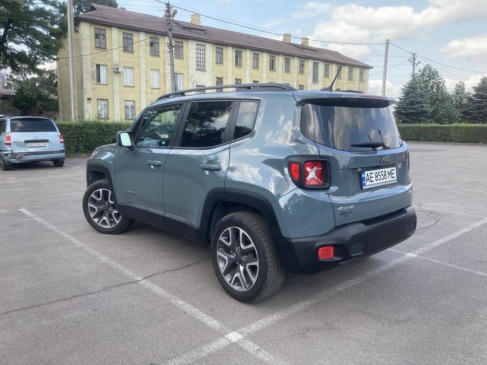 Jeep RENEGAT 2016 г 2.4 Автомат 4х4