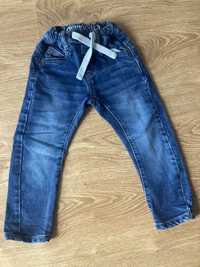 Spodnie jeansy dla chlopca Kappahl. Rozmiar 98