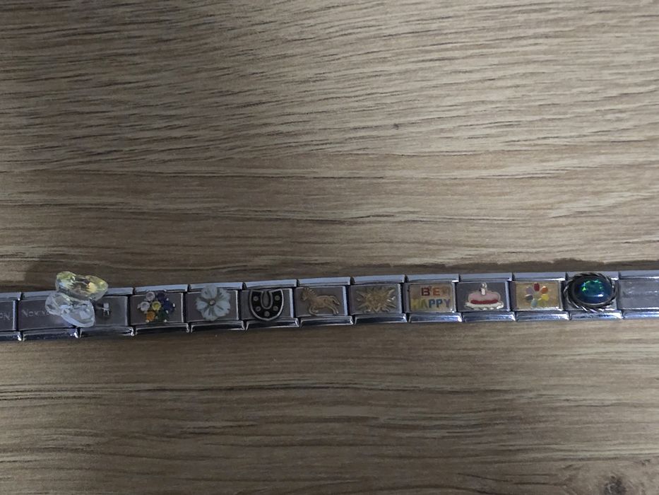 Bransoletka nomination, 18 czesci