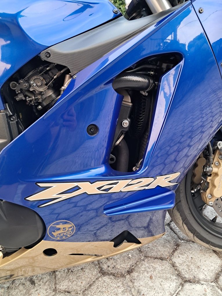 Kawasaki ZX-12R NINJA
