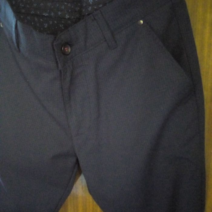 Продам дуже красиві брючки на хлопця.