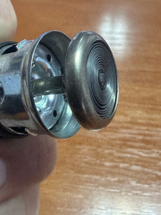 Продаю прикурювач до Фольксвагена