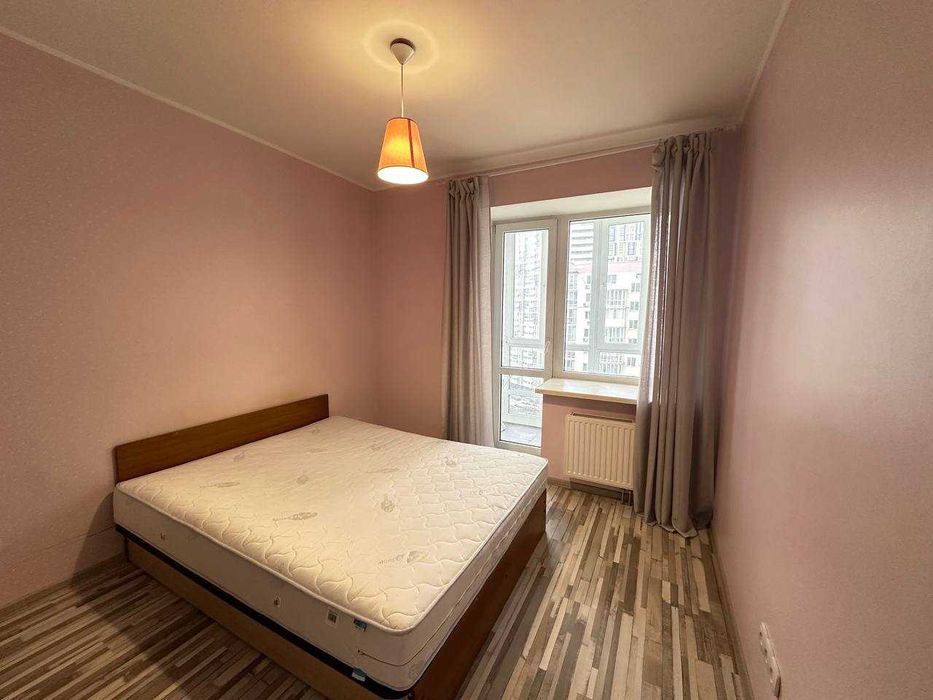 Простора та тепла 1 кімн квартира ЖК Садовий біля метро Лівобережна