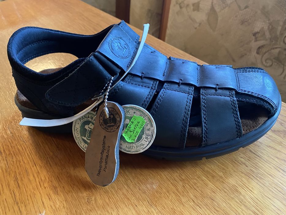 Босоніжки для чоловіка