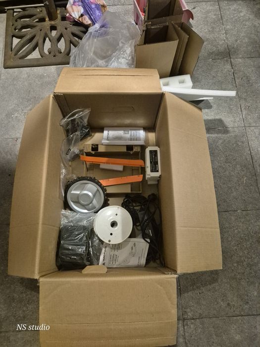 Robô corta relva até 800 m² YARD FORCE NX80i