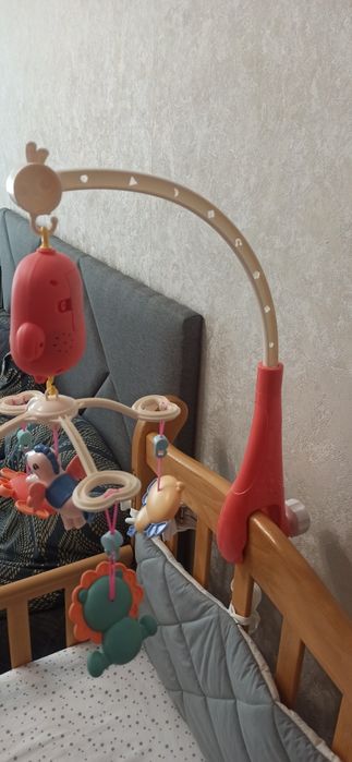 Мобіль з дистанційним керуванням