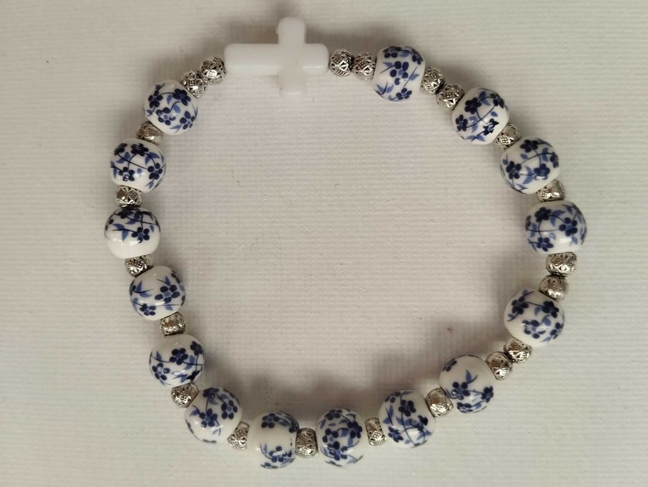 Różaniec na rękę w wersji porcelanowej :)
