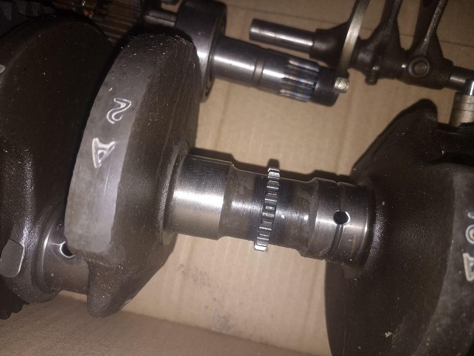 Продам коленвал КПП Honda cb500