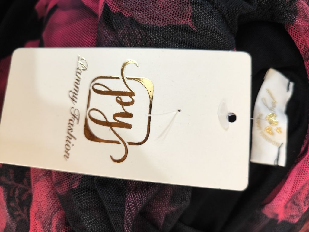 Sukienka czarna w róże z siateczki elastycznej made in italy xxl-4xl