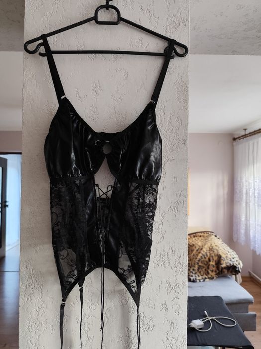 Komplet bielizny top z paskami do pończoch na regulowane ramiączka plu