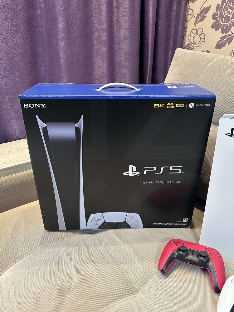 Ігрова приставка Sony PS5 Digital Edition 825GB White