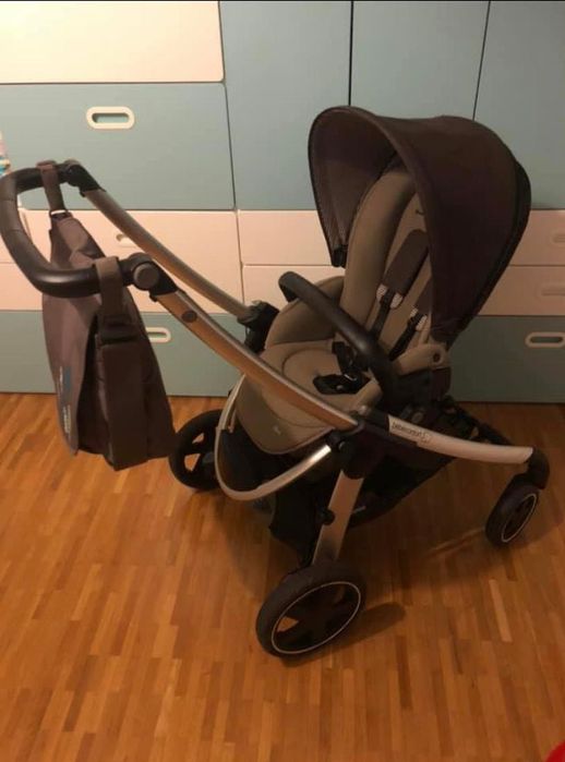 Carrinho de bebê igual a novo