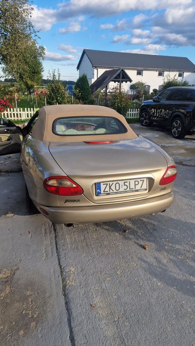 Sprzedam Jaguar xk8 v8