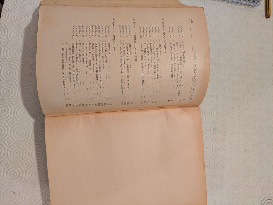 História da literatura portuguesa de António José Saraiva e Oscar Lope