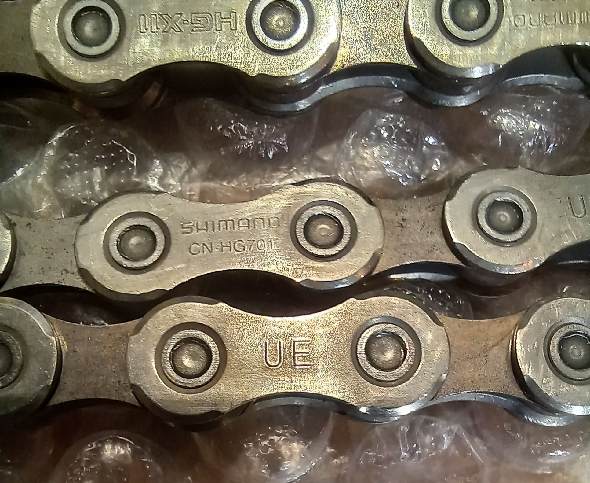 Łańcuch kierunkowy shimano Ultegra cn-hg 701 ze spinka