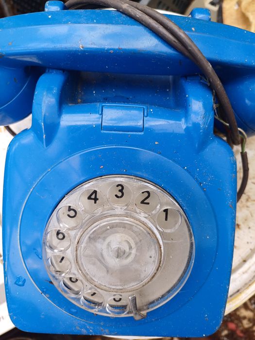 Telefone antigo usado