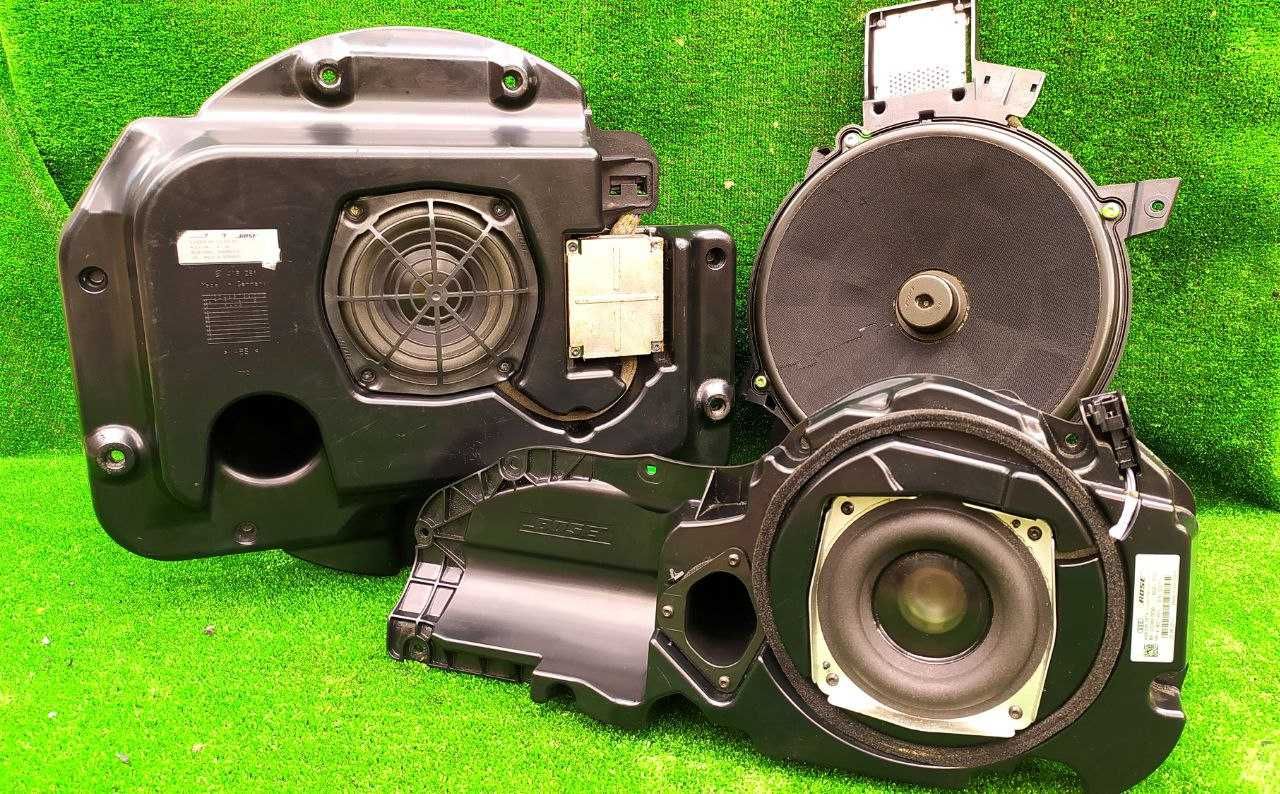 Музика Bose AUDI. Колонки Bose. Усилитешь Bose