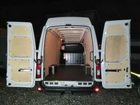 Zabudowa samochodu dostawczego Renault Master L4H3