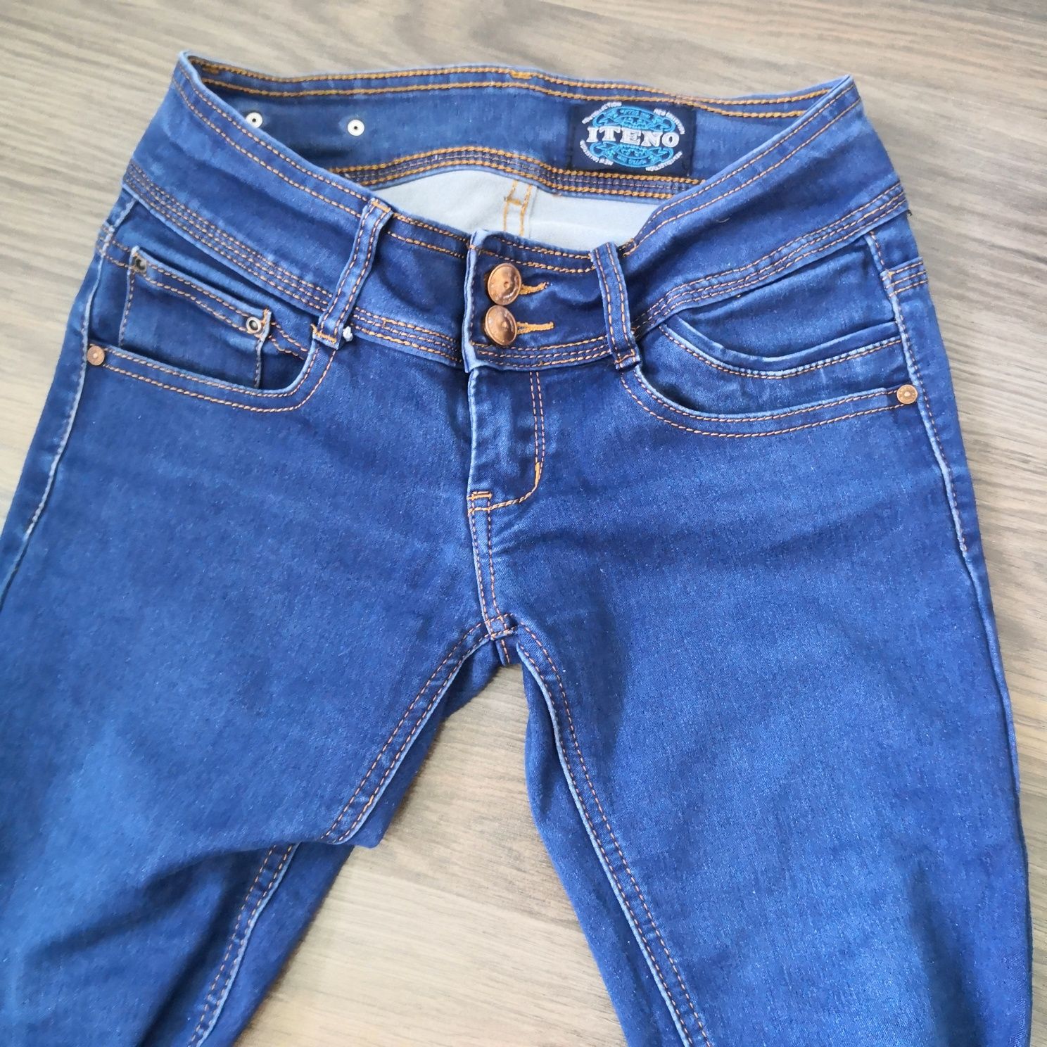 Spodnie jeans xs