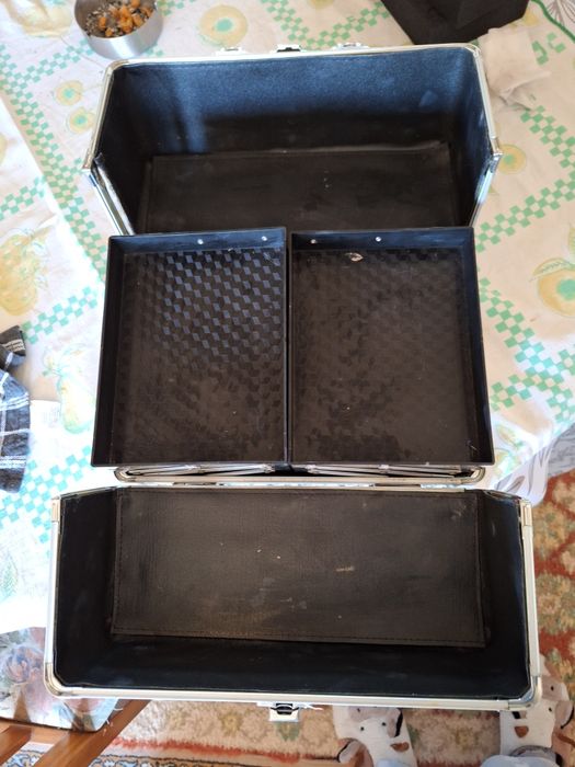 Mala de maquilhagem (aceito trocas)