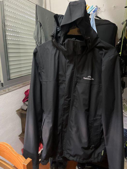 Capa de chuva, casaco corta vento Kathmandu