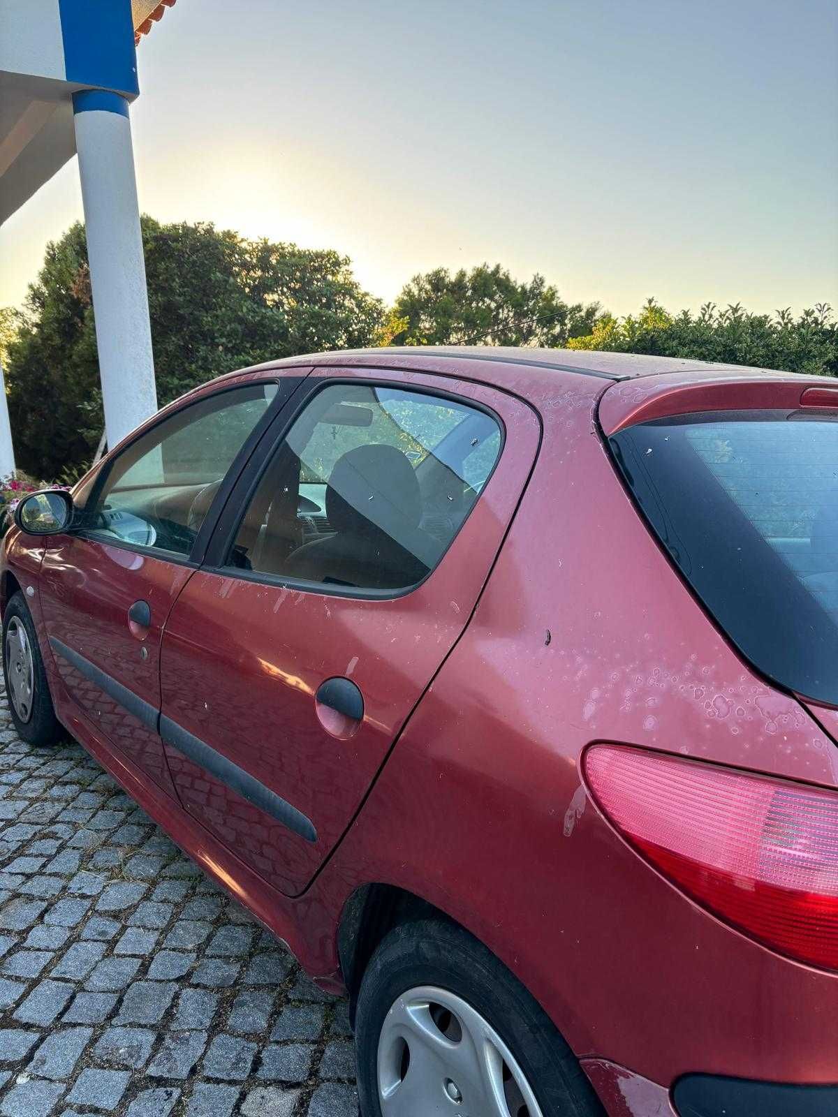 Vendo carro 206 em bom estado