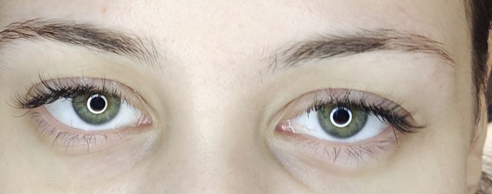 Потрібні моделі для нарощування вій