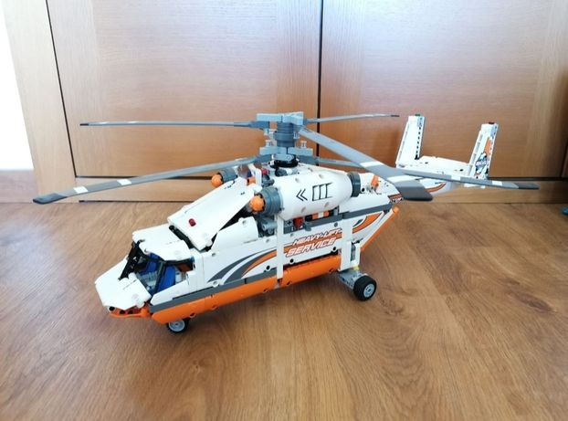 Lego Technic Heavy Lift 42052
