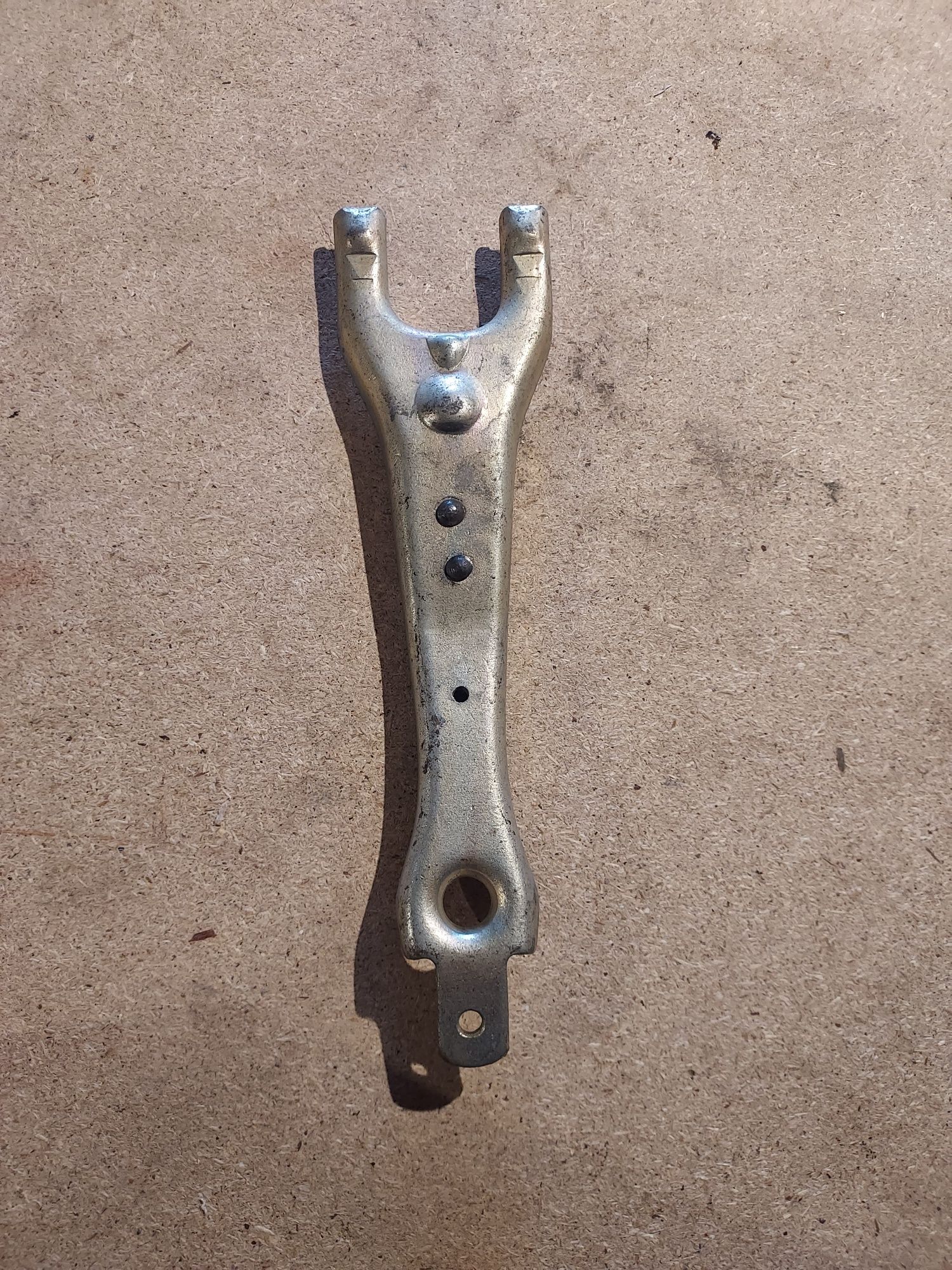 Łapa sprzęgła fiat 125p  polonez