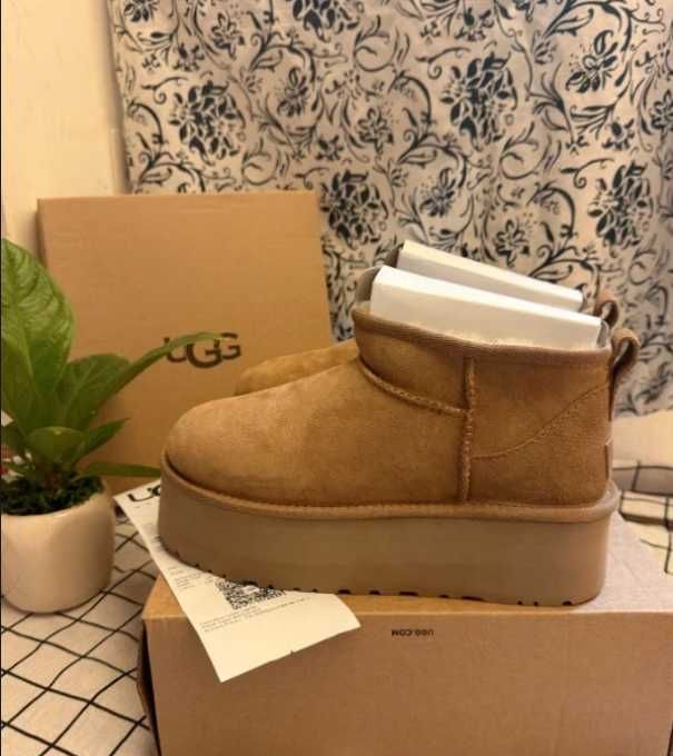 UGG_Classic_Ultra_Mini_Platformie_R.39