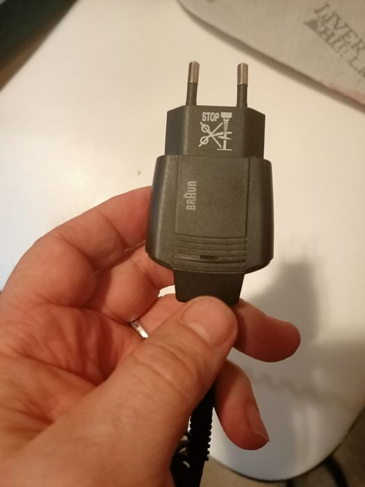 Блок питания, зарядка, Brawn 12 Вольт.