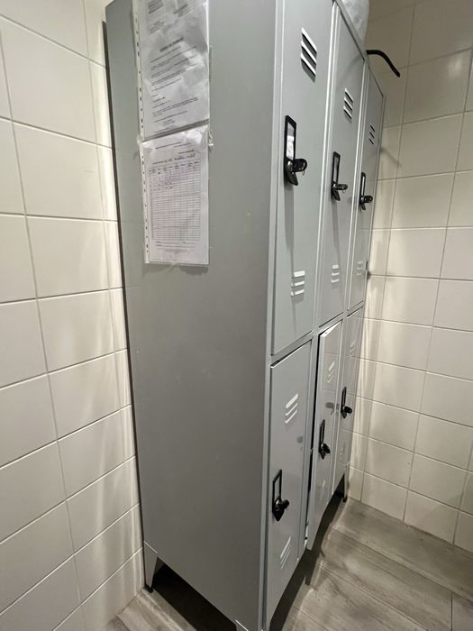 Cacifo Metálico triplo 6 Portas – 1,90m – Como Novo – Ideal para Staff