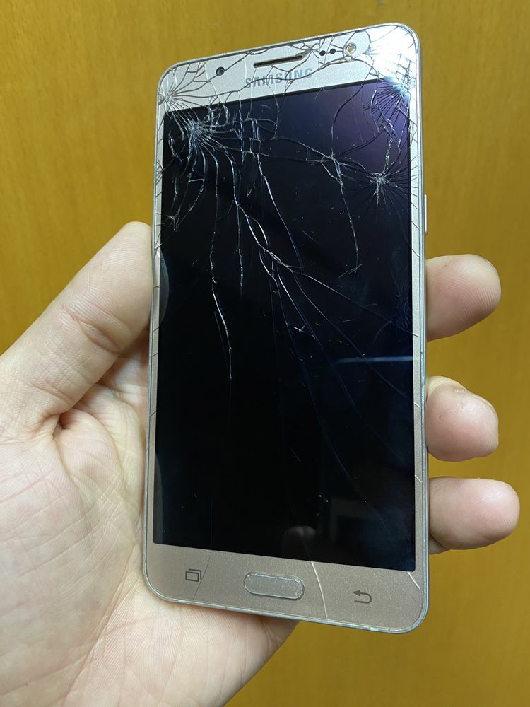Samsung j5 (j510) екран