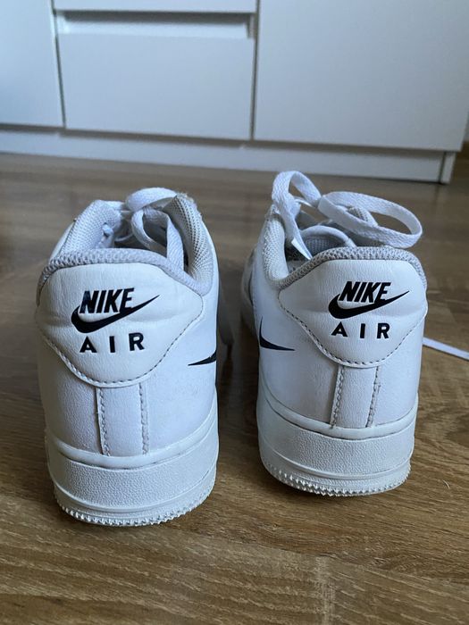 Białe Nike Air Force rozmiar 39