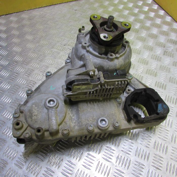 Роздавальна коробка БМВ Х5 Е70 Роздатка BMW X5 E70 Разборка бмв е70